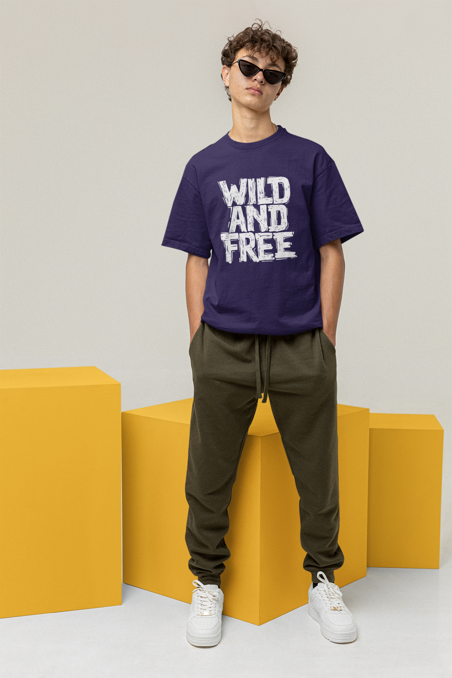 OVERSIZED WILD AND FREE