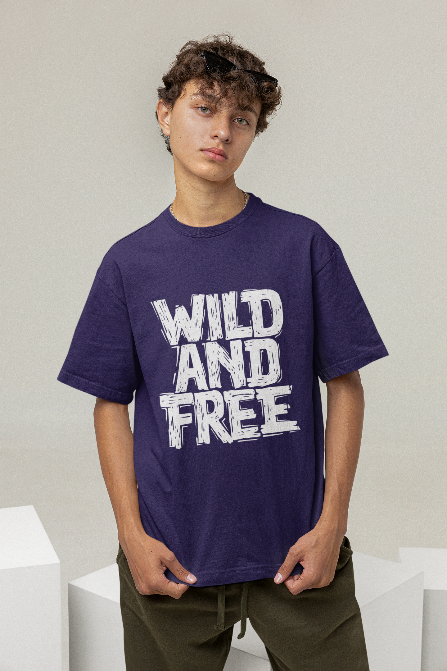 OVERSIZED WILD AND FREE